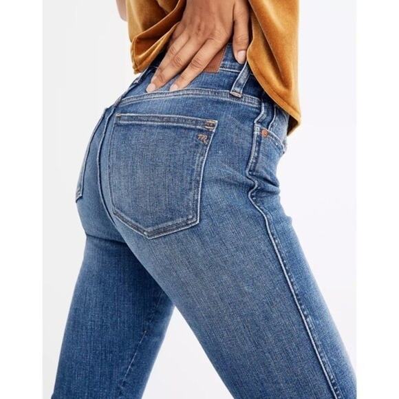 Madewell 9”‎ High Rise Skinny Jeans Rip and Repair - Picture 2 of 10
